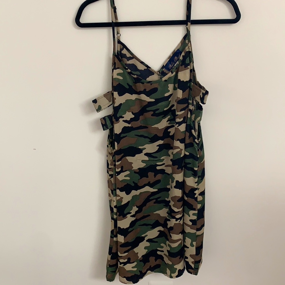 Military summer dress open side cuts